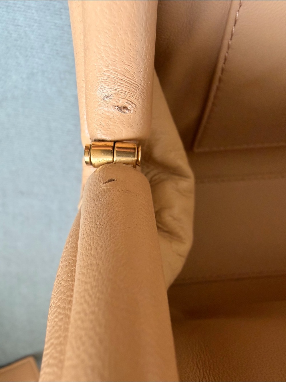 Bottega Veneta Beige Tip Top Handle Leather Bag - Picture 7 of 11